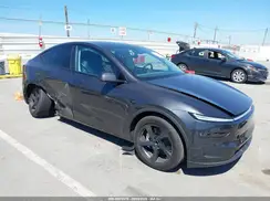 7SAYGDED3TF443558 2026 TESLA MODEL Y