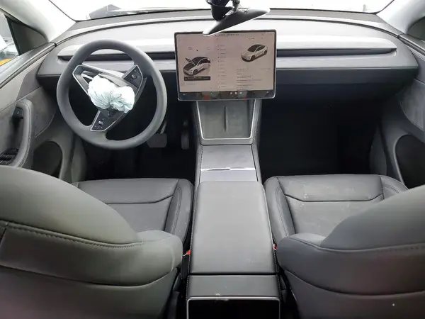 7SAYGDED3TF445035 2026 TESLA MODEL Y - Image 8