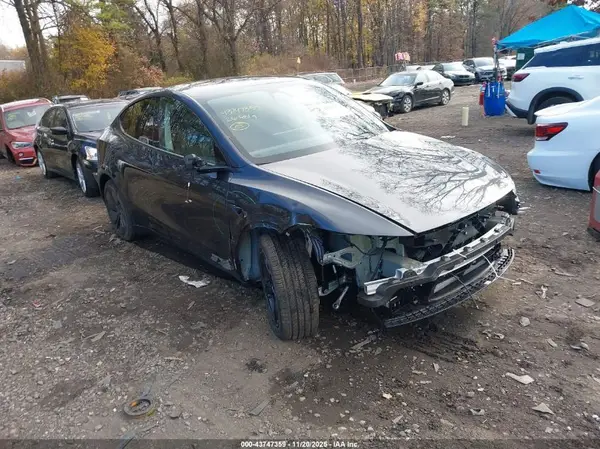 7SAYGDED3TF516606 2026 TESLA MODEL Y - Image 1