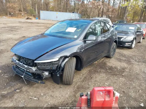 7SAYGDED3TF516606 2026 TESLA MODEL Y - Image 2