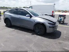 7SAYGDED3TF526875 2026 TESLA MODEL Y