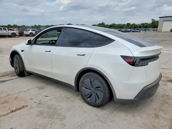 7SAYGDED3TF529663 2026 TESLA MODEL Y - Image 2
