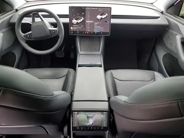 7SAYGDED3TF529663 2026 TESLA MODEL Y - Image 8