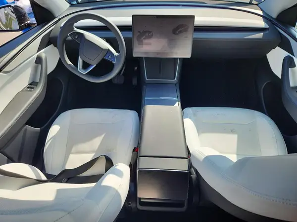 7SAYGDED3TF539321 2026 TESLA MODEL Y - Image 8