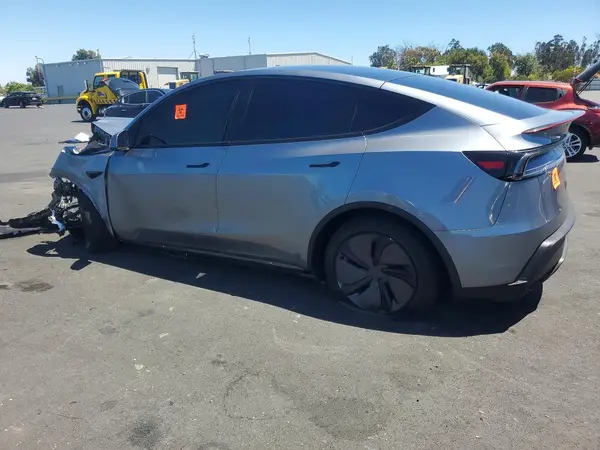 7SAYGDED3TF541201 2026 TESLA MODEL Y - Image 2