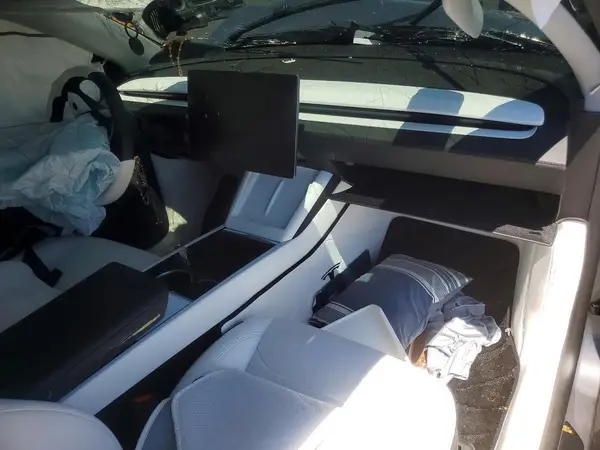 7SAYGDED3TF541201 2026 TESLA MODEL Y - Image 8