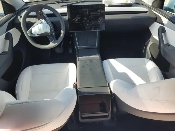 7SAYGDED3TF559679 2026 TESLA MODEL Y - Image 8