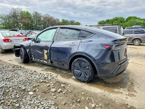 7SAYGDED3TF585229 2026 TESLA MODEL Y - Image 2