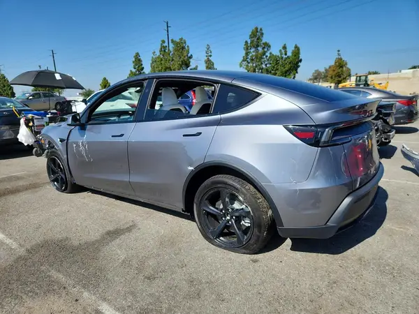 7SAYGDED3TF599020 2026 TESLA MODEL Y - Image 2