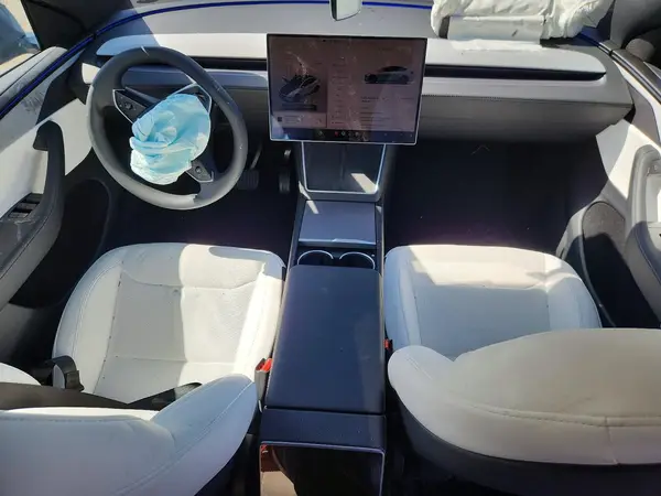 7SAYGDED3TF599020 2026 TESLA MODEL Y - Image 8