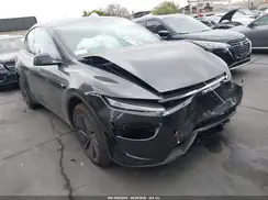 7SAYGDED3TF614325 2026 TESLA MODEL Y