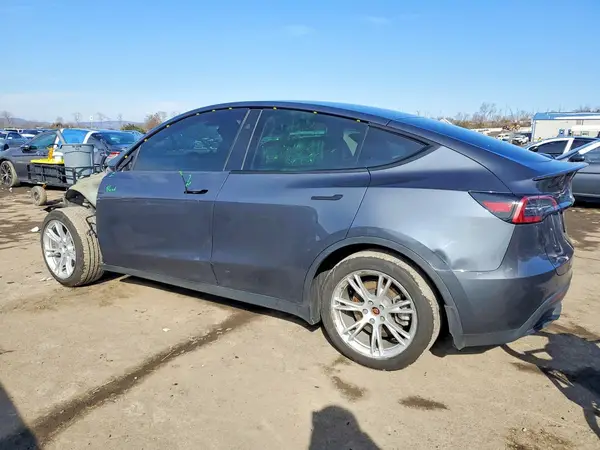 7SAYGDED4PF922996 2023 TESLA MODEL Y - Image 2