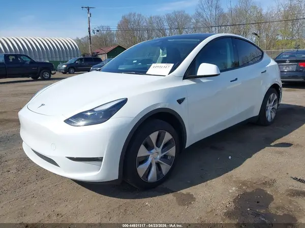 7SAYGDED4PF923078 2023 TESLA MODEL Y - Image 2