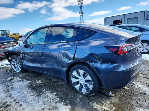 7SAYGDED4PF923680 2023 TESLA MODEL Y - Image 2