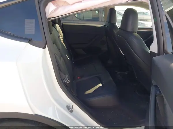7SAYGDED4PF931973 2023 TESLA MODEL Y - Image 8