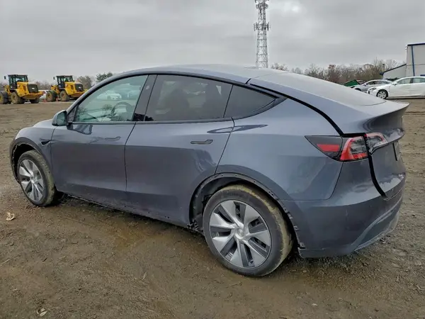 7SAYGDED4PF933948 2023 TESLA MODEL Y - Image 2