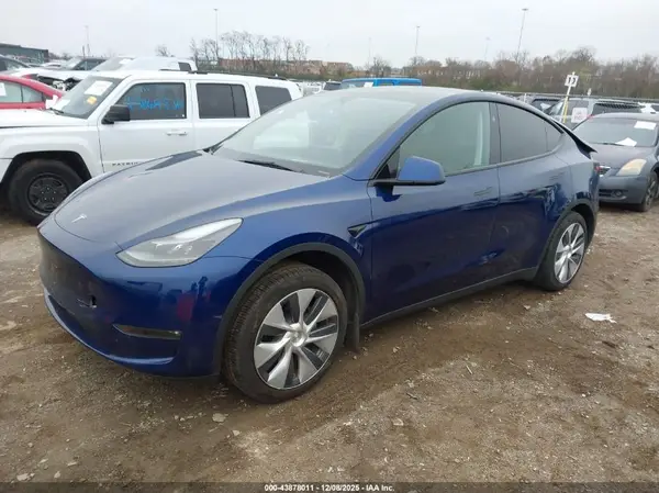 7SAYGDED4PF943587 2023 TESLA MODEL Y - Image 2