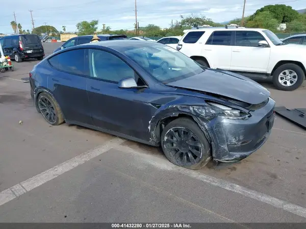 7SAYGDED4PF945906 2023 TESLA MODEL Y - Image 1