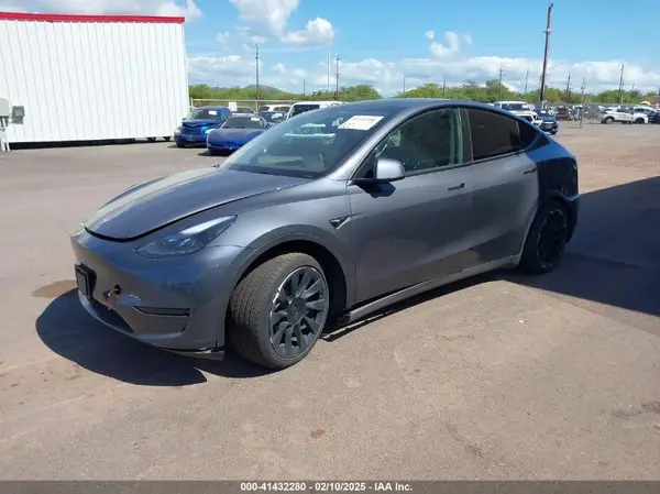 7SAYGDED4PF945906 2023 TESLA MODEL Y - Image 2
