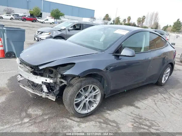 7SAYGDED4PF947087 2023 TESLA MODEL Y - Image 2
