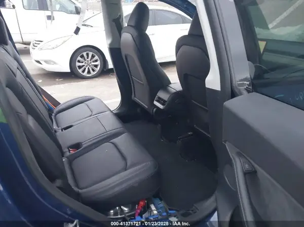 7SAYGDED4PF956047 2023 TESLA MODEL Y - Image 8