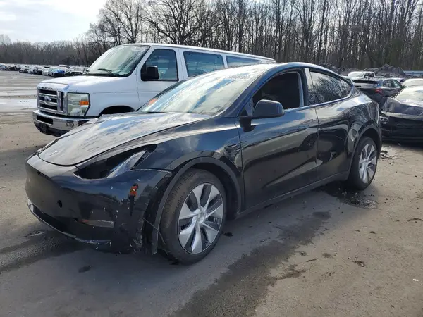 7SAYGDED4PF960700 2023 TESLA MODEL Y - Image 1