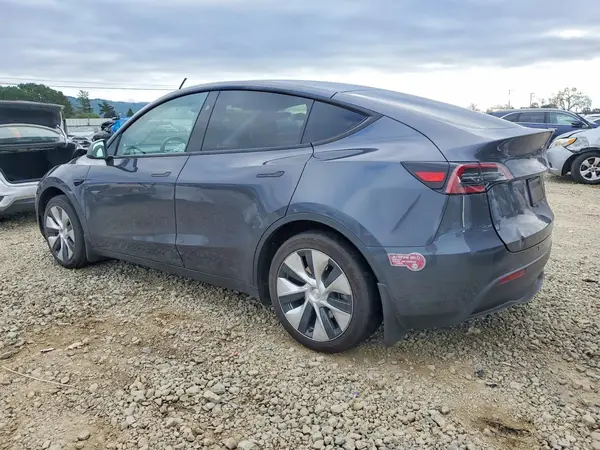 7SAYGDED4PF971843 2023 TESLA MODEL Y - Image 2