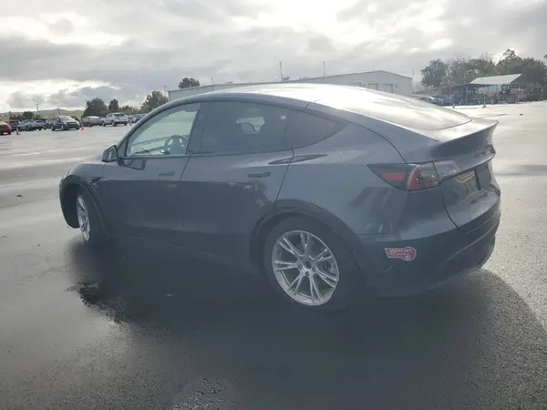 7SAYGDED4PF976573 2023 TESLA MODEL Y - Image 2