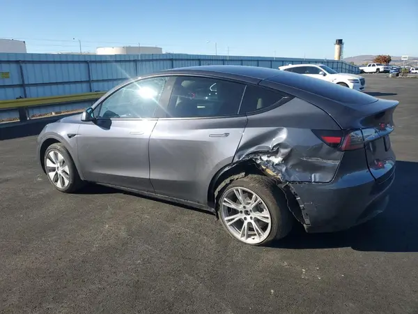 7SAYGDED4PF978422 2023 TESLA MODEL Y - Image 2