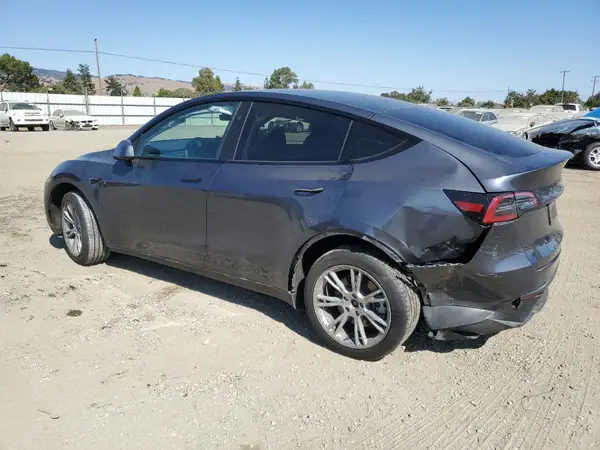 7SAYGDED4PF979022 2023 TESLA MODEL Y - Image 2