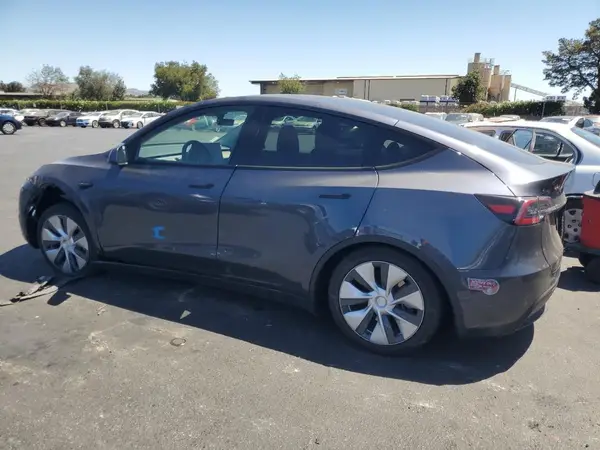 7SAYGDED4PF979800 2023 TESLA MODEL Y - Image 2