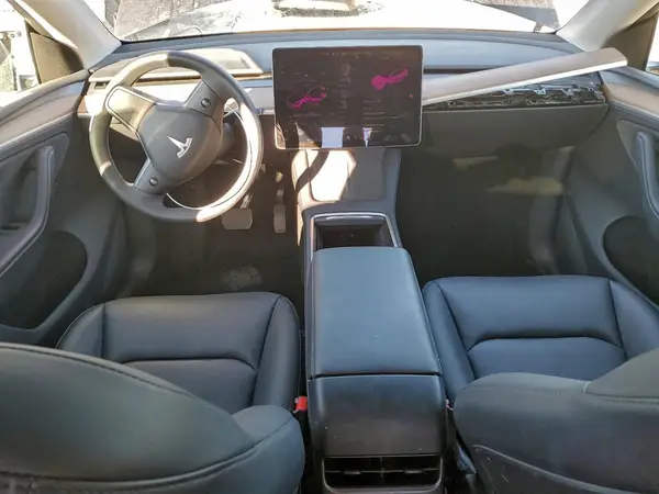 7SAYGDED4RA308658 2024 TESLA MODEL Y - Image 8