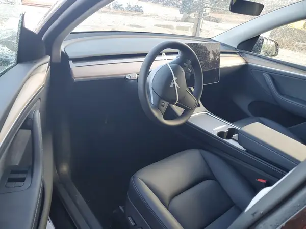 7SAYGDED4RA318025 2024 TESLA MODEL Y - Image 8
