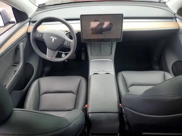 7SAYGDED4RA325007 2024 TESLA MODEL Y - Image 8