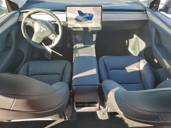 7SAYGDED4RA330630 2024 TESLA MODEL Y - Image 8