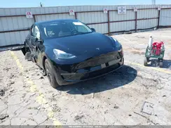 7SAYGDED4RA332118 2024 TESLA MODEL Y