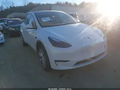 7SAYGDED4RF017130 2024 TESLA MODEL Y