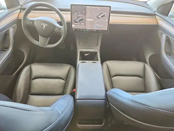 7SAYGDED4RF026426 2024 TESLA MODEL Y - Image 8
