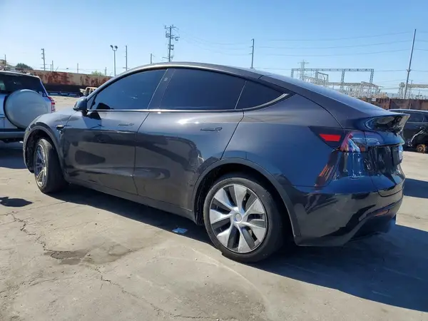 7SAYGDED4RF041623 2024 TESLA MODEL Y - Image 2