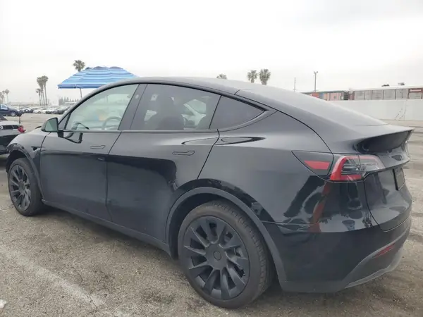 7SAYGDED4RF045915 2024 TESLA MODEL Y - Image 2