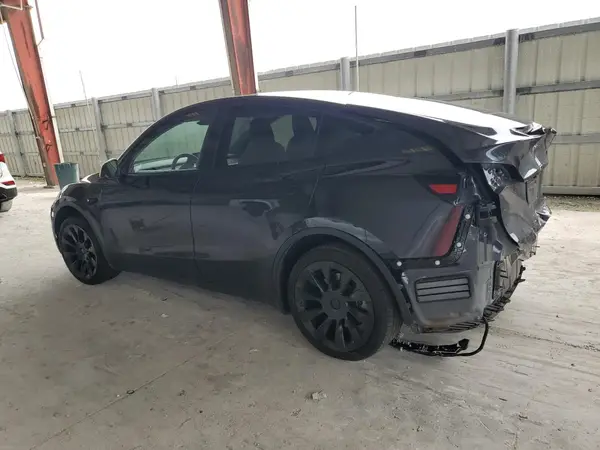 7SAYGDED4RF047423 2024 TESLA MODEL Y - Image 2