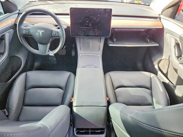 7SAYGDED4RF051939 2024 TESLA MODEL Y - Image 8