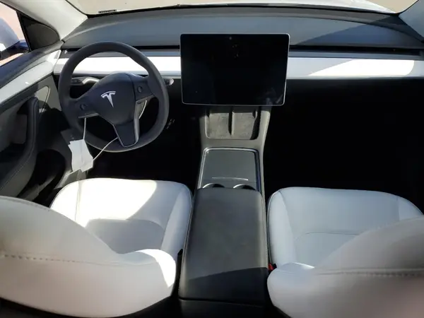 7SAYGDED4RF055859 2024 TESLA MODEL Y - Image 8