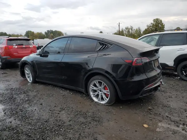 7SAYGDED4RF072578 2024 TESLA MODEL Y - Image 2