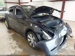 7SAYGDED4RF072600 2024 TESLA MODEL Y