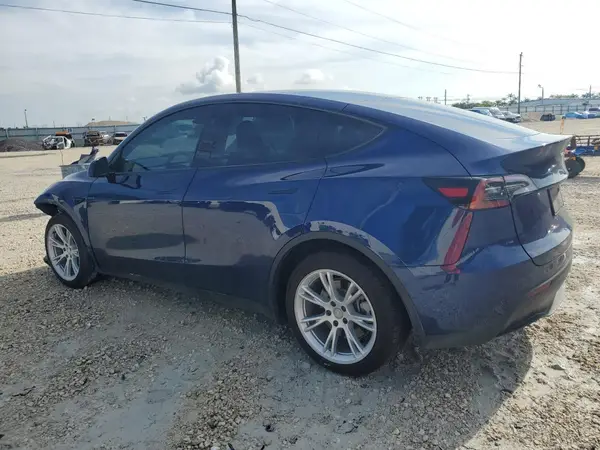 7SAYGDED4RF073603 2024 TESLA MODEL Y - Image 2