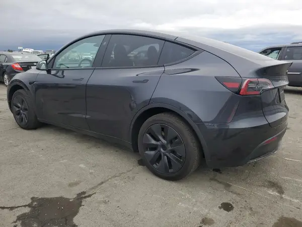 7SAYGDED4RF101660 2024 TESLA MODEL Y - Image 2