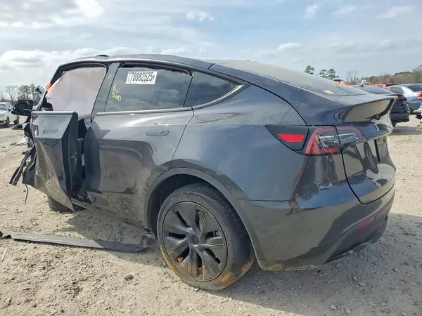 7SAYGDED4RF104610 2024 TESLA MODEL Y - Image 2