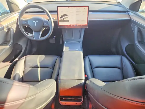 7SAYGDED4RF106230 2024 TESLA MODEL Y - Image 8