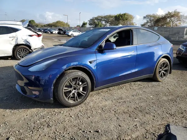 7SAYGDED4RF117874 2024 TESLA MODEL Y - Image 1